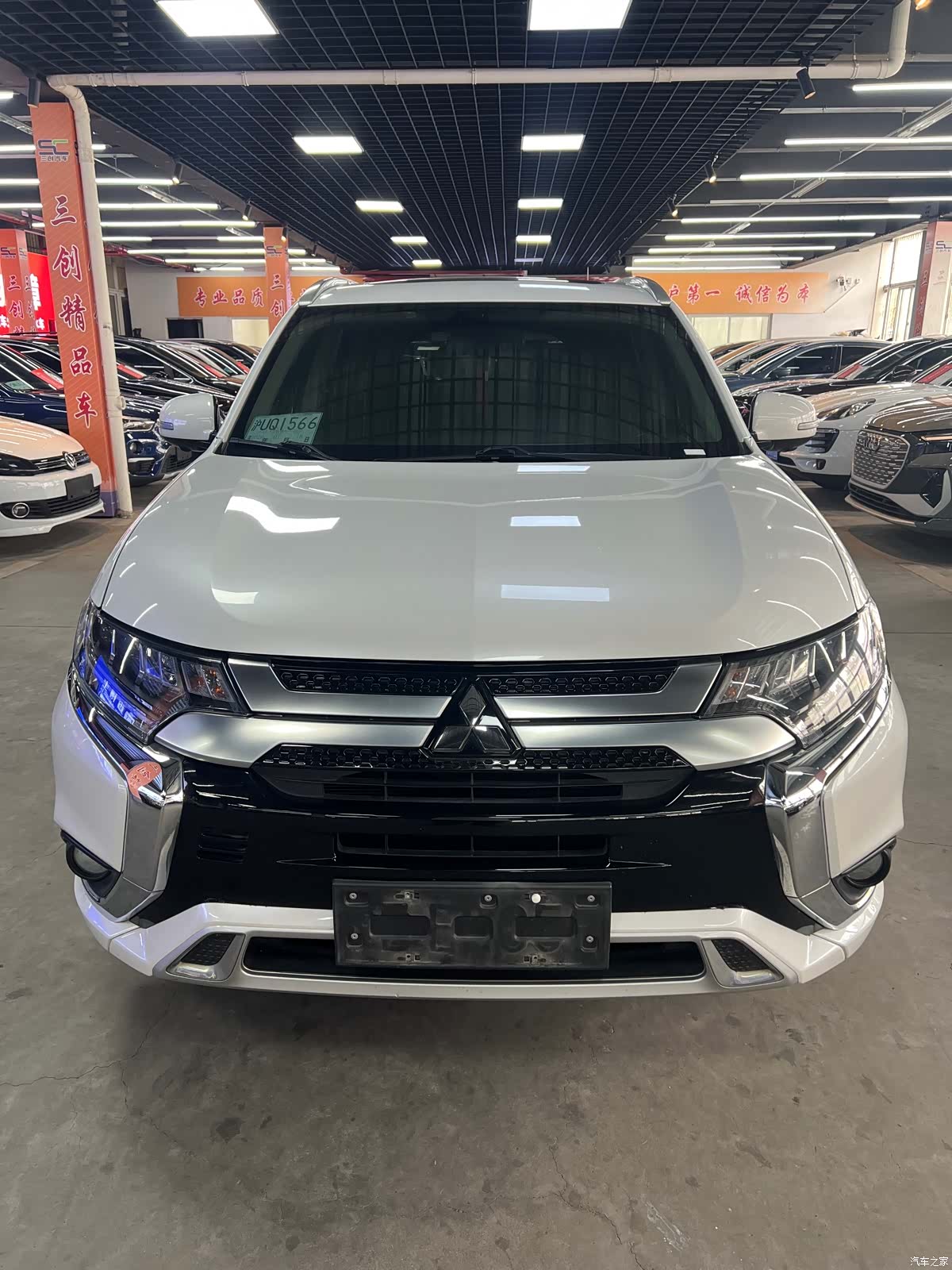 Mitsubishi Outlander, 2021 2