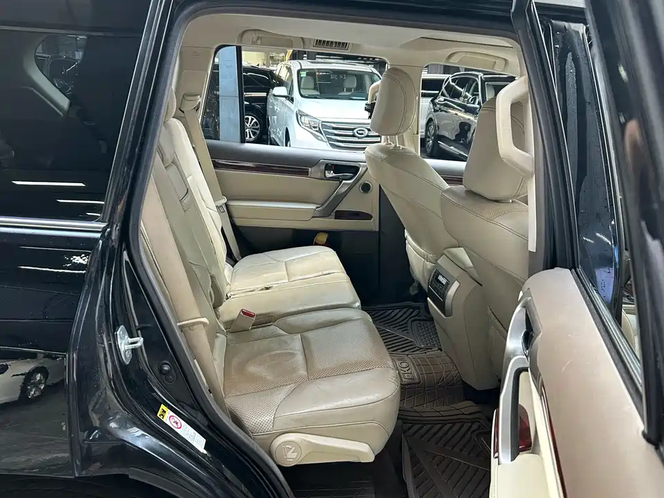 Lexus GX