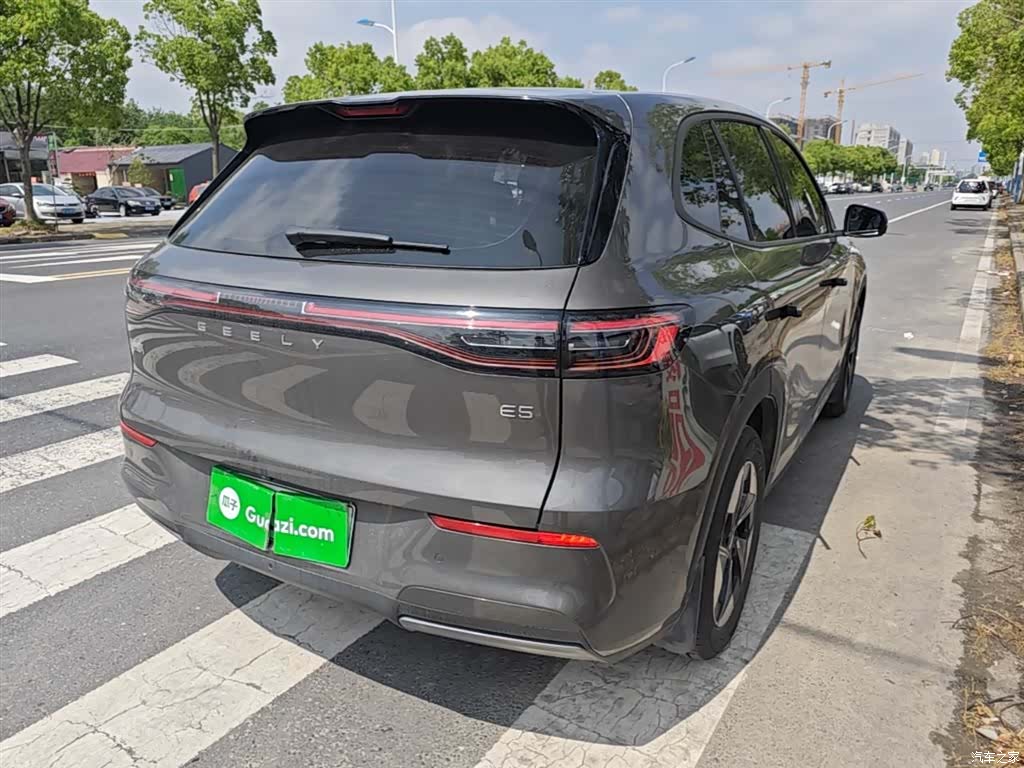 Geely Galaxy E5, 2025 7