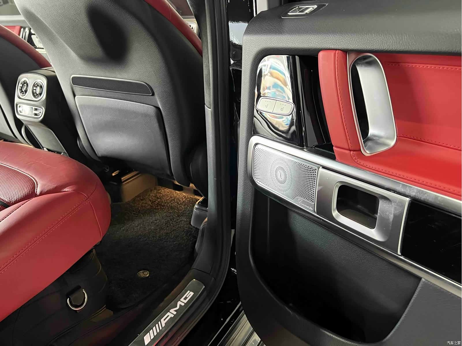 Mercedes-Benz G-Class, 2023 16