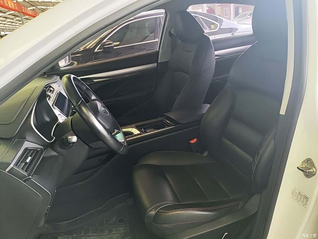 Geely Binray, 2019 11