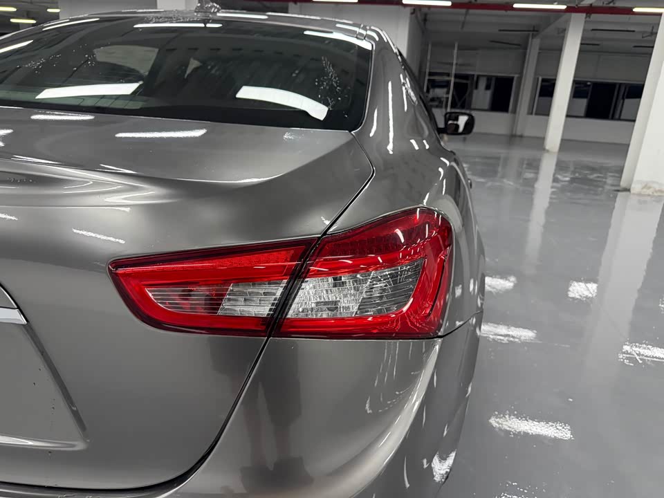 Maserati Ghibli Maserati Ghibli