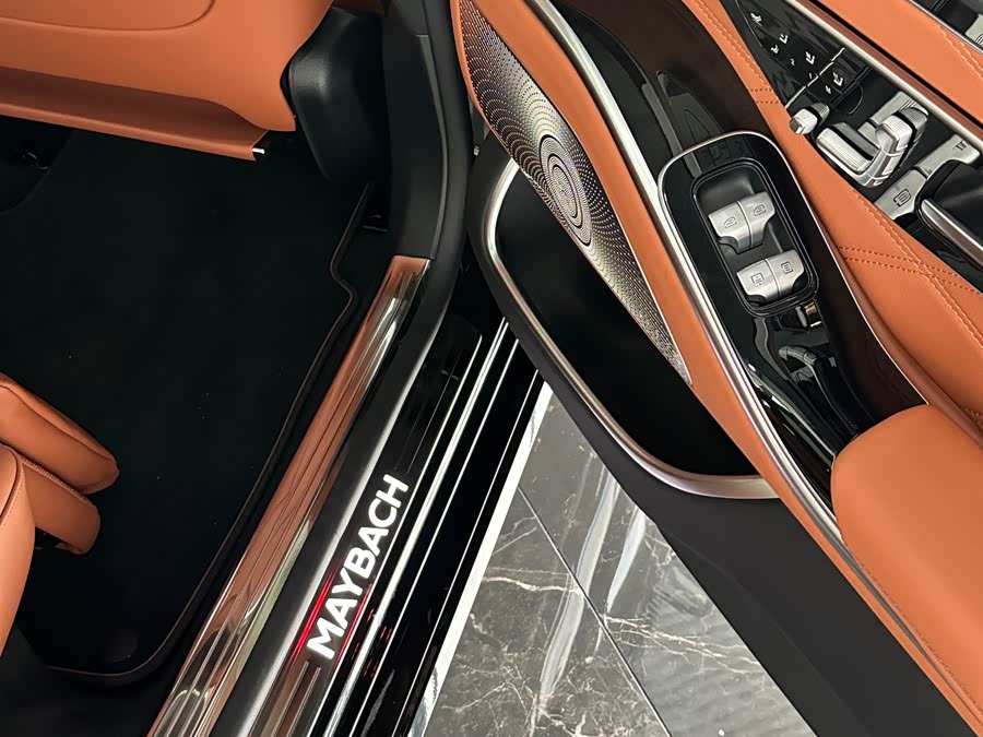 Mercedes-Benz Maybach S-Class 2026, фото 8