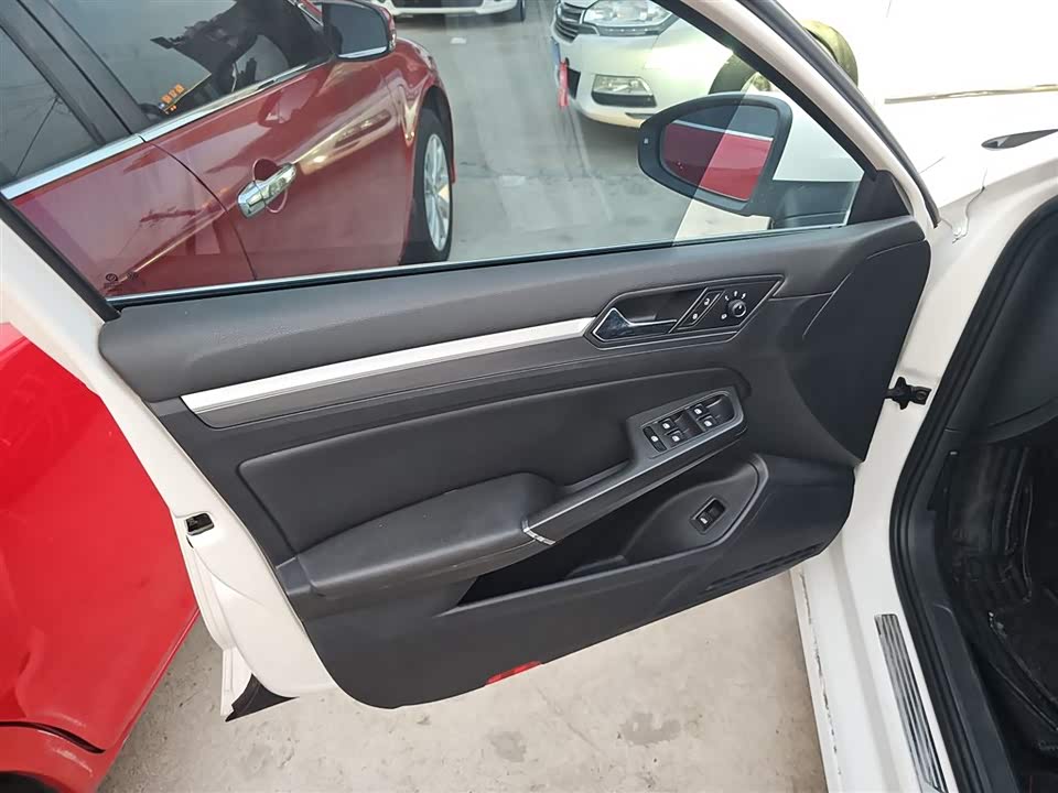 Volkswagen Lingdu