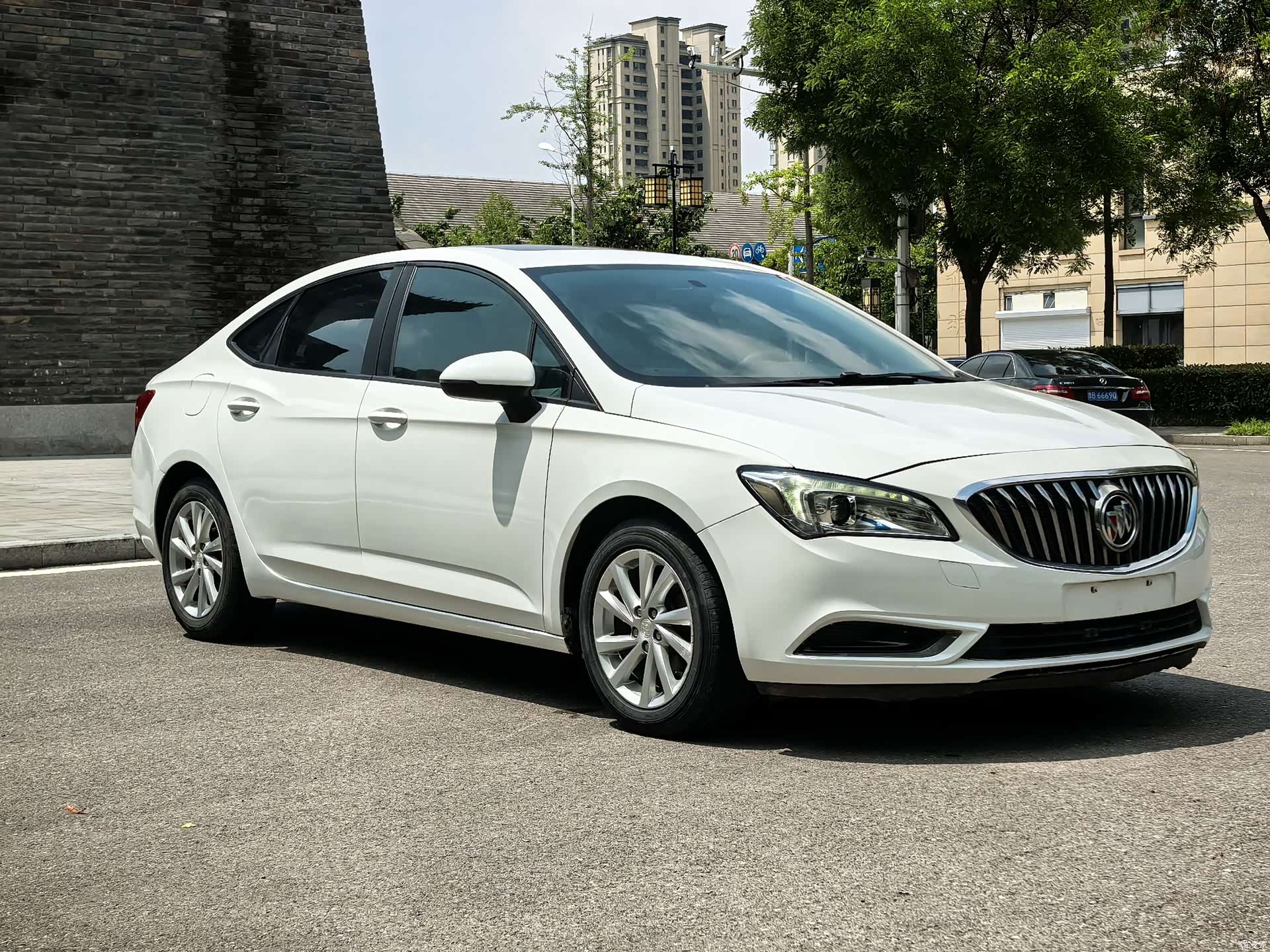Buick Verano, 2016 3