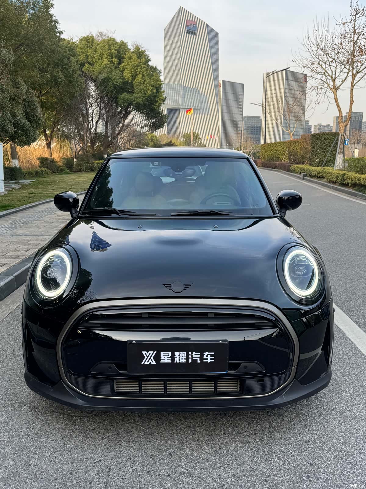 Mini Cooper, 2023 1
