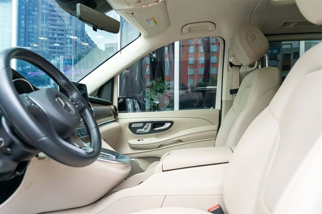 Mercedes-Benz V-Class, 2023 15