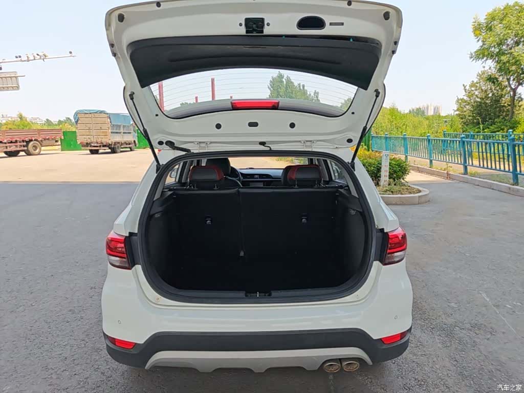 Kia KX, 2019 19