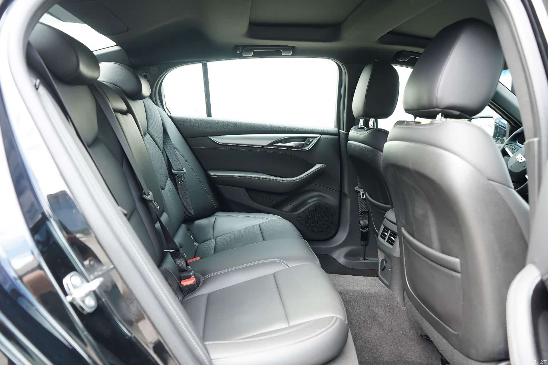 Cadillac CT5, 2023 14