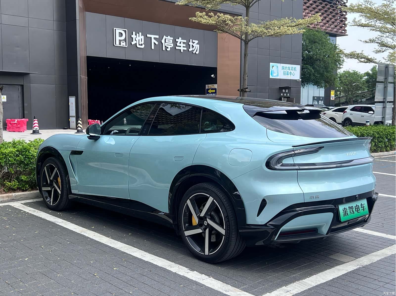 Xiaomi YU7, 2025 9