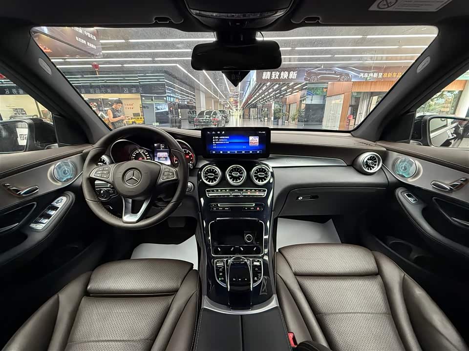 Mercedes-Benz GLC Mercedes-Benz GLC
