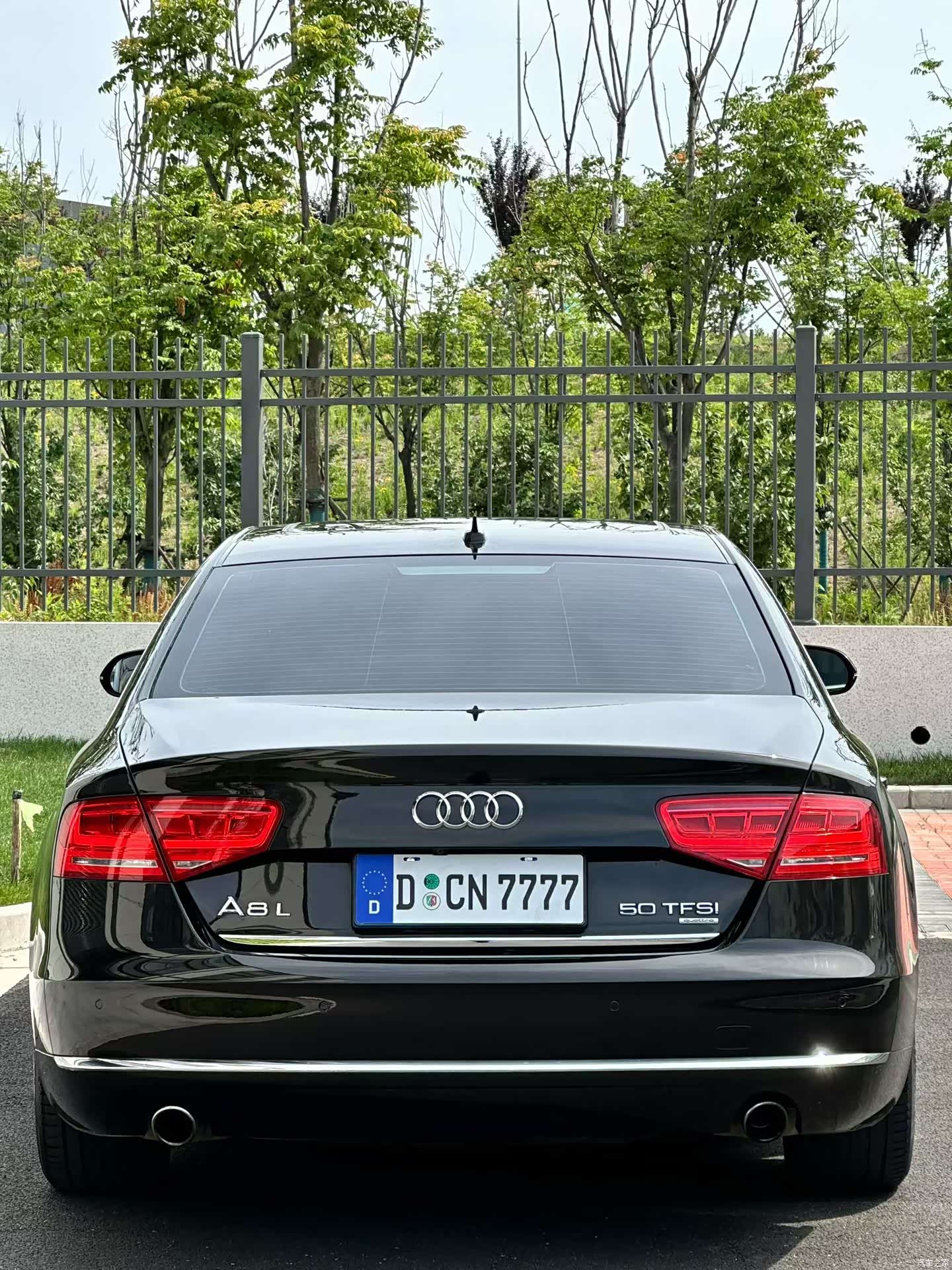 Audi A8L, 2012 8