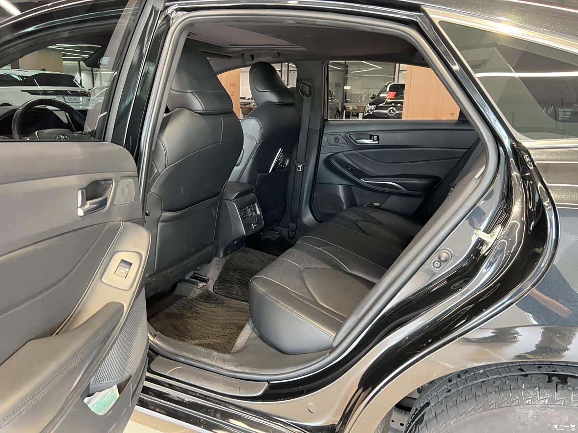 Toyota Avalon, 2023 11