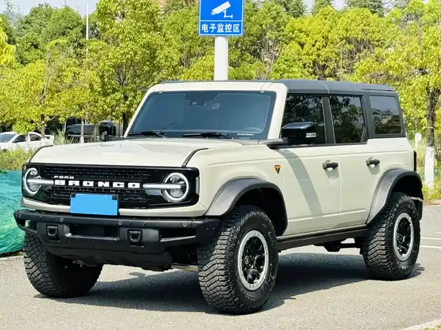 Ford Bronco 2025 — купить из Китая под заказ