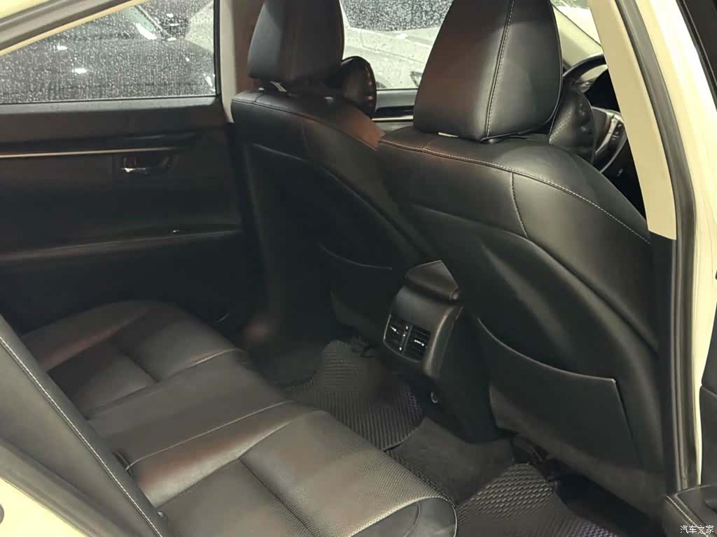Lexus ES, 2015 все фото