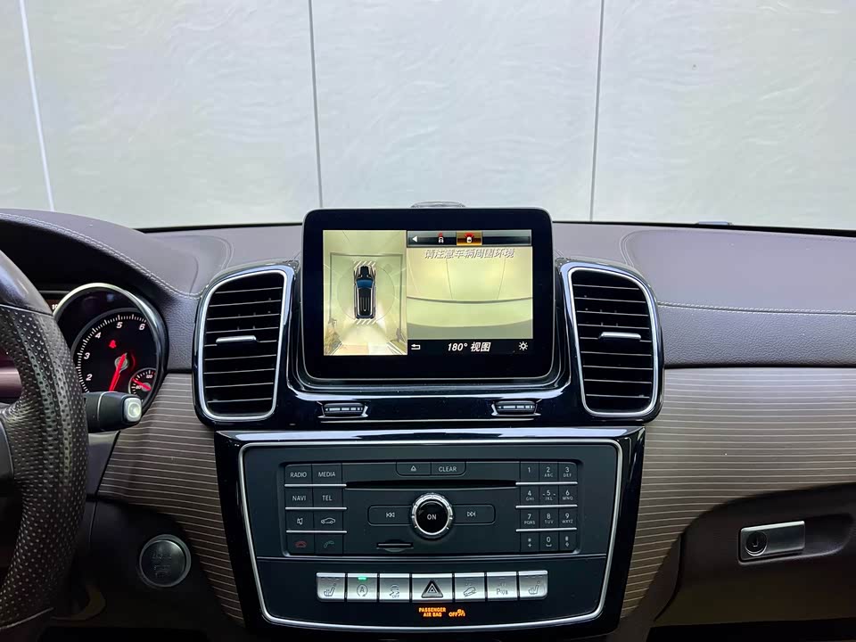 Mercedes-Benz GLE Mercedes-Benz GLE