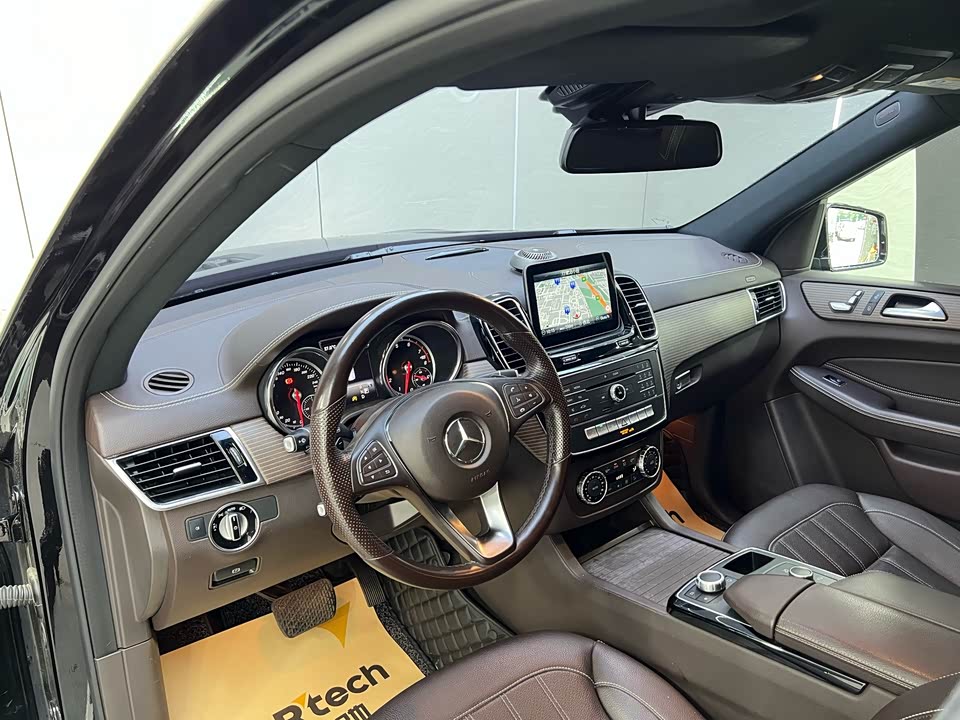 Mercedes-Benz GLE Mercedes-Benz GLE