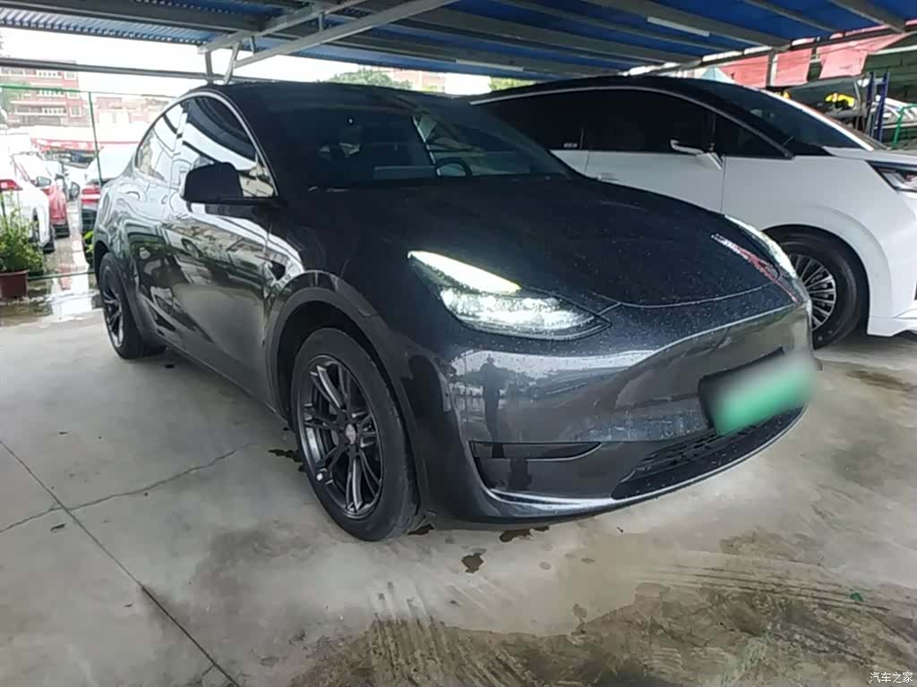 Tesla Model Y, 2024 4