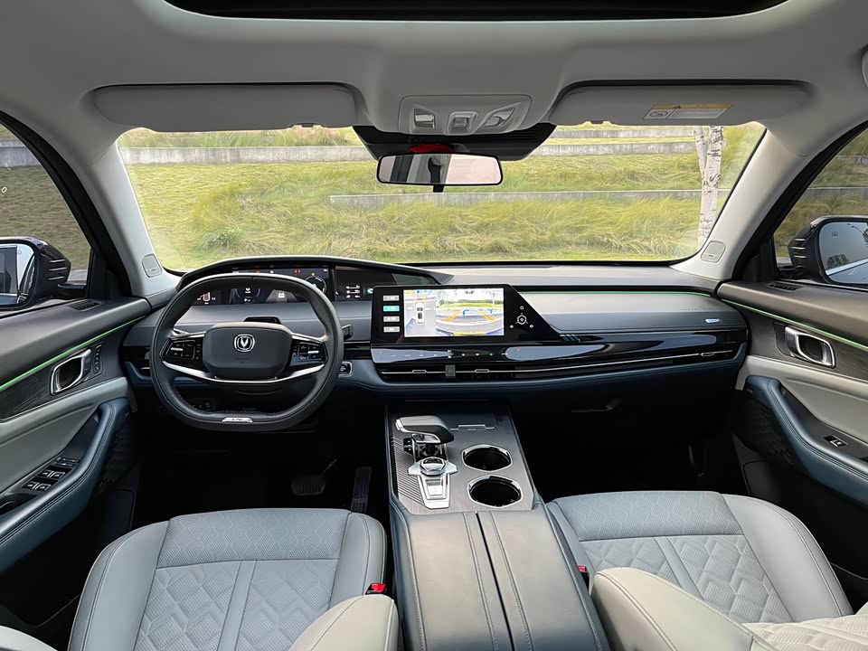 Changan UNI-K Smart iDD