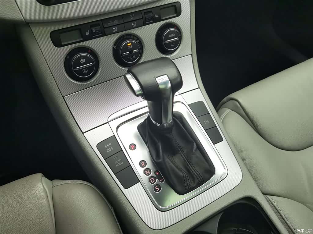 Volkswagen Magotan, 2010 13