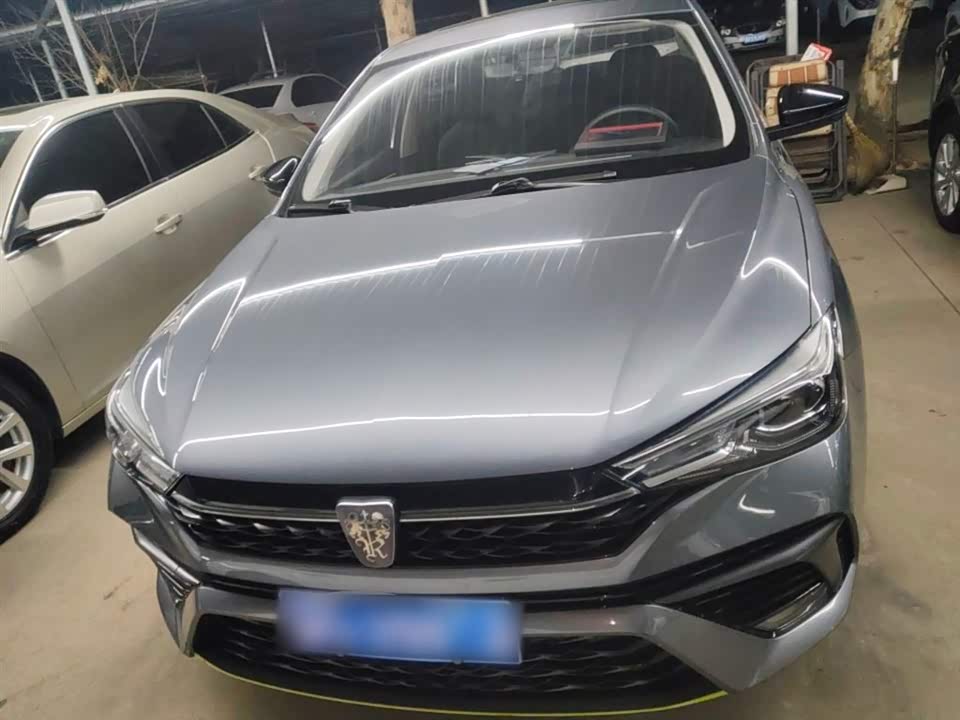 Roewe i5
