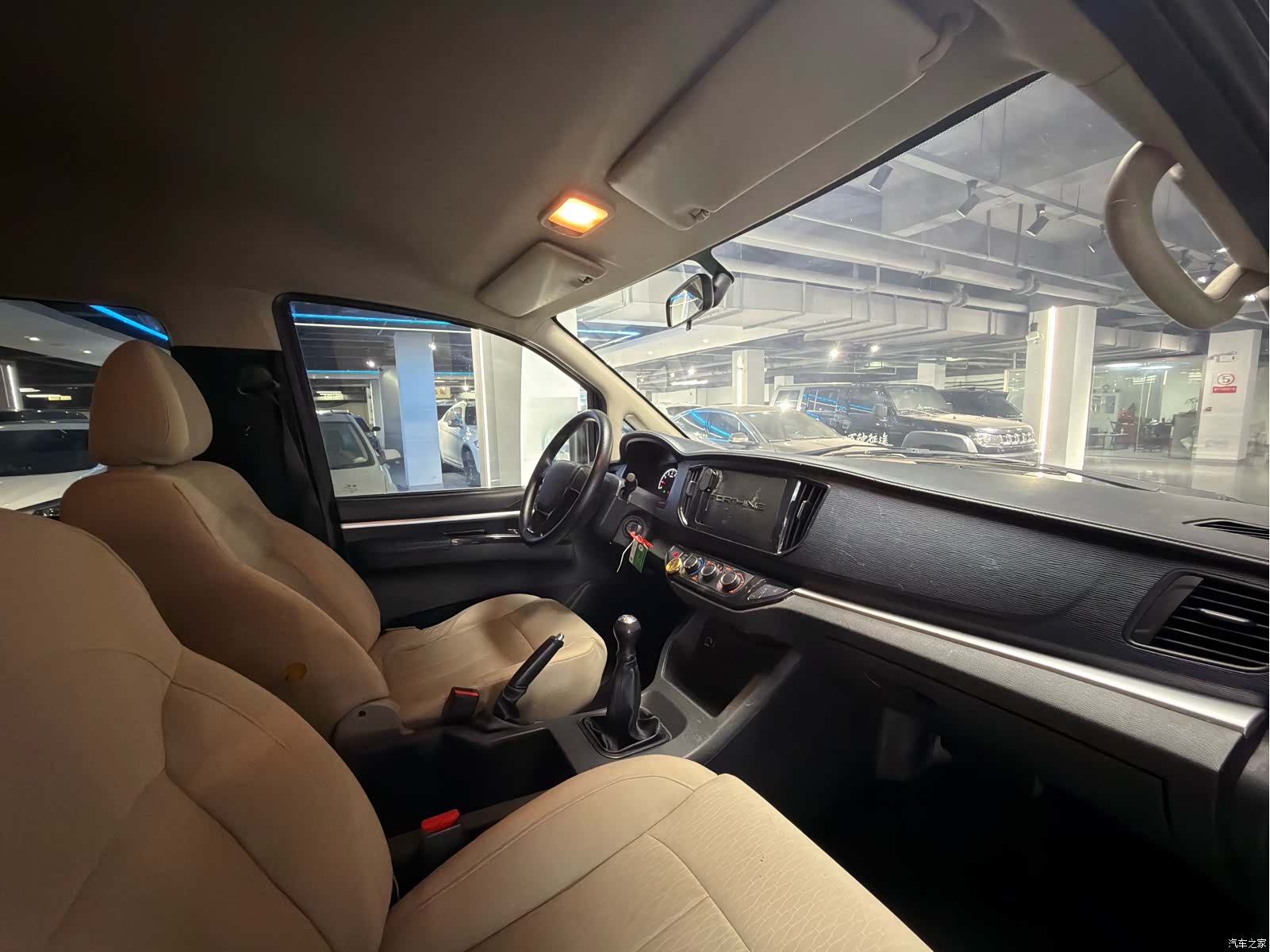 DongFeng M5, 2022 13