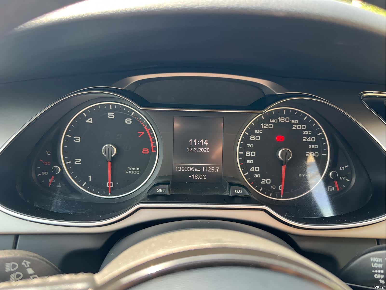 Audi A4L, 2013 26
