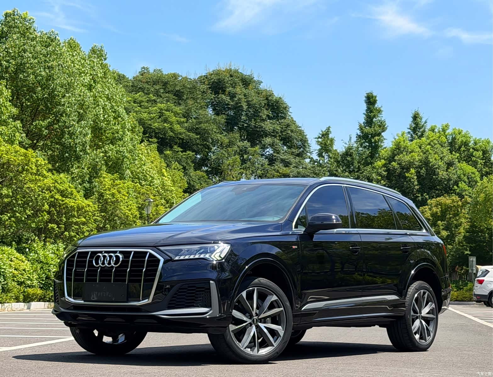 Audi Q7, 2021 1