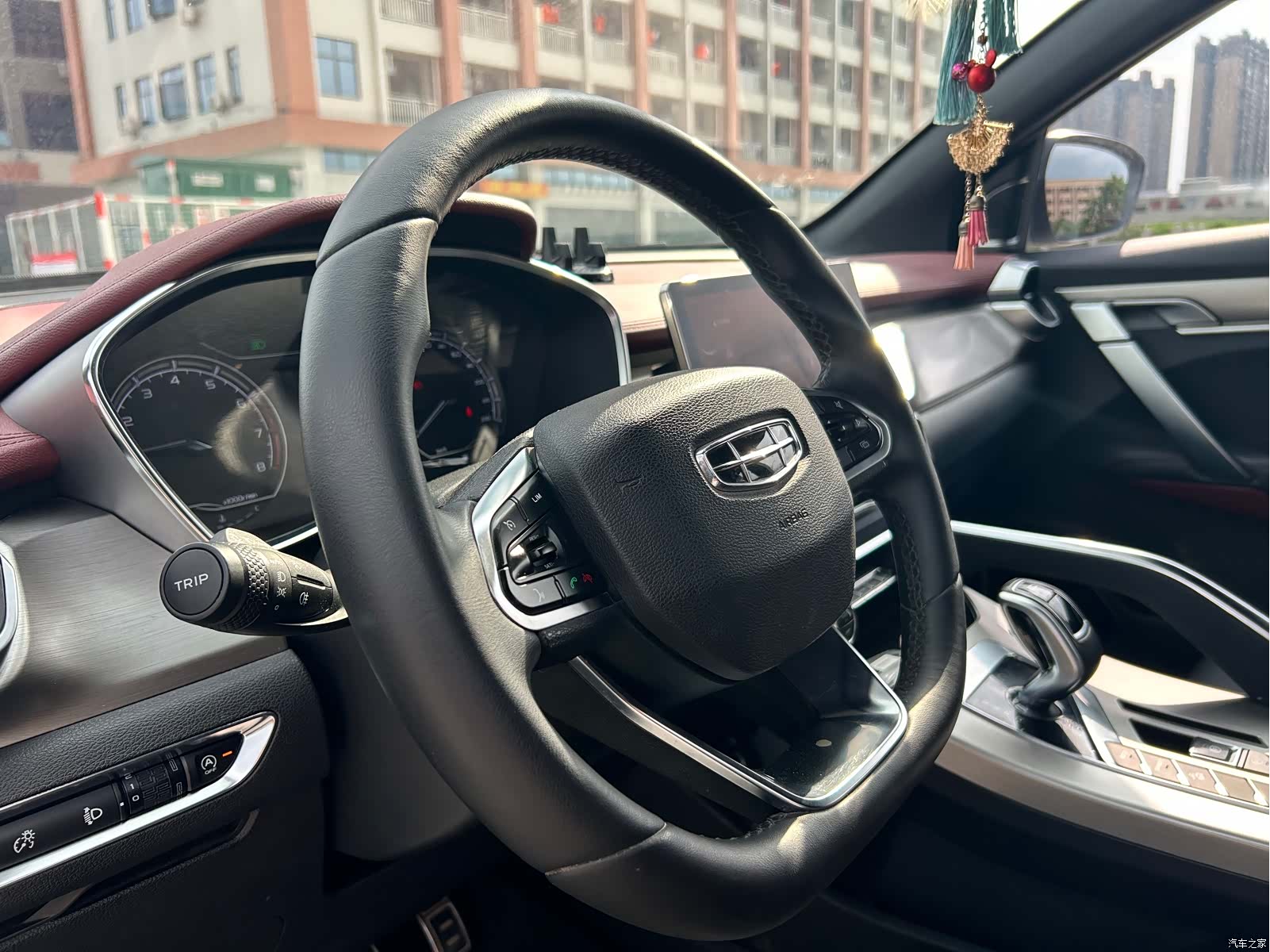 Geely Coolray, 2020 15