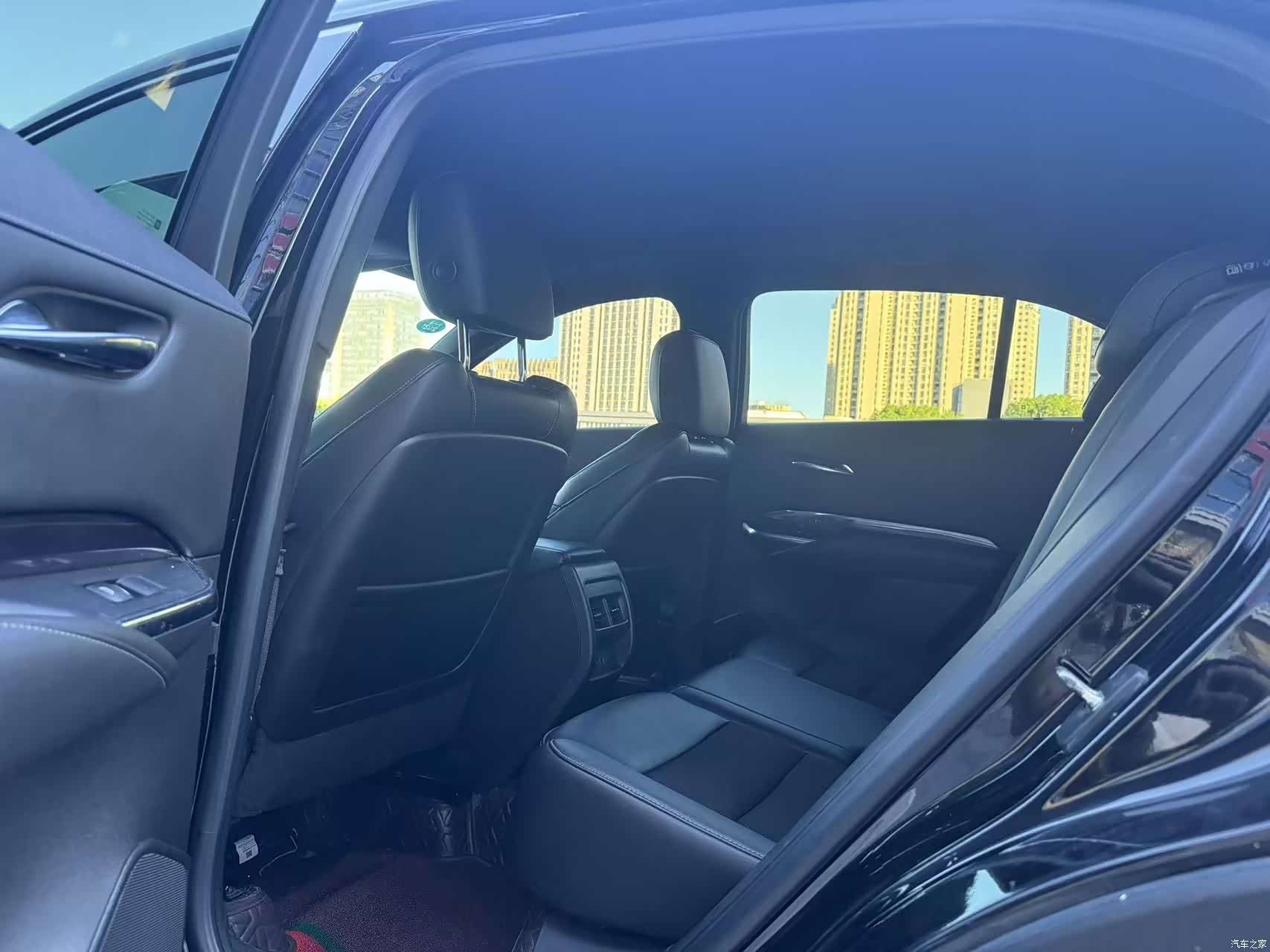 Cadillac XT4, 2019 10