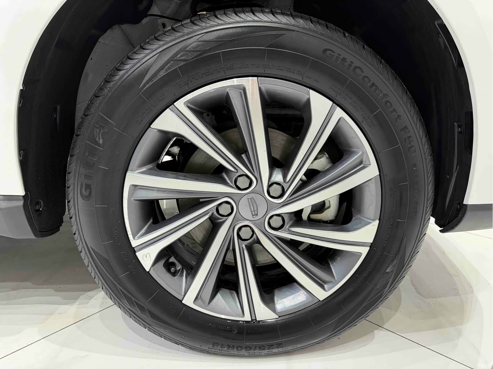Geely X6, 2021 19
