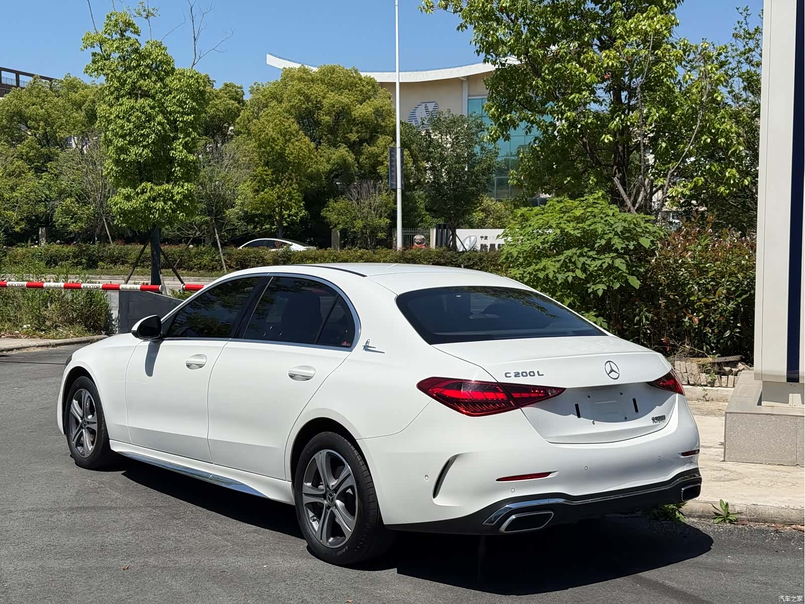 Mercedes-Benz C-Class, 2021 3