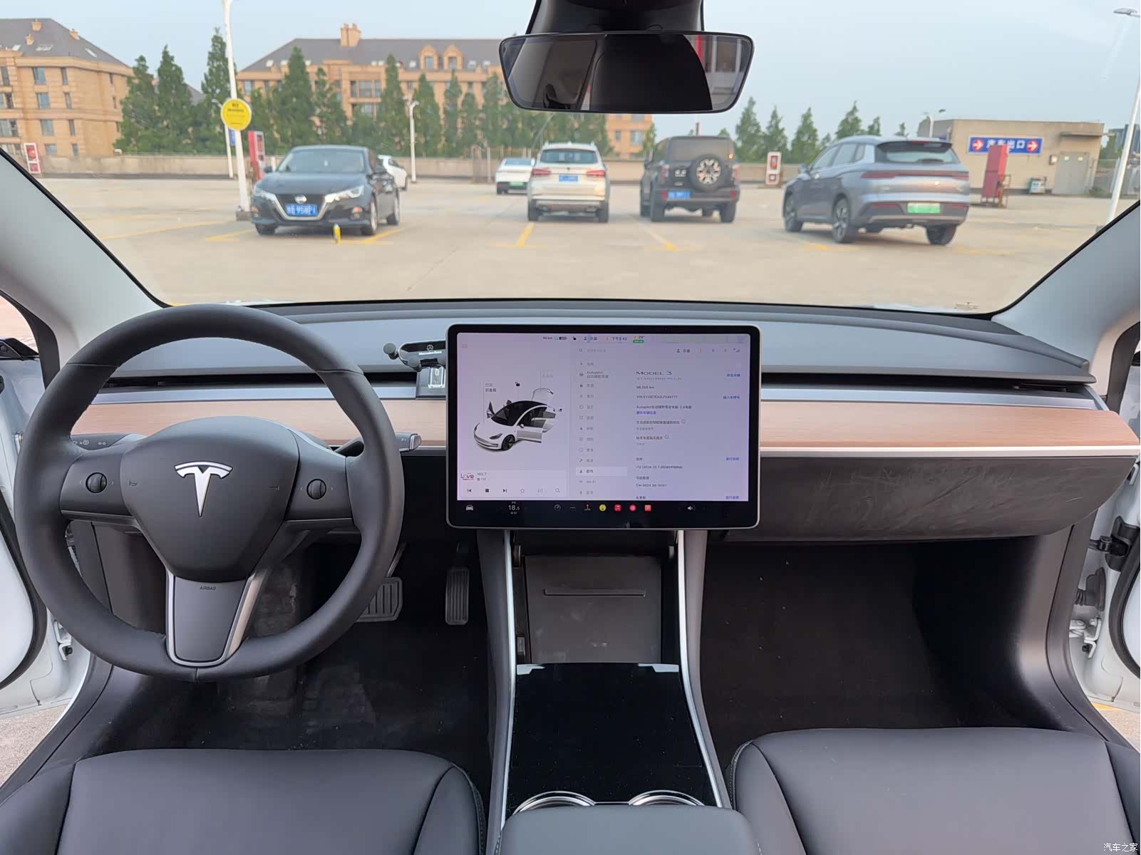 Tesla Model 3, 2019 10