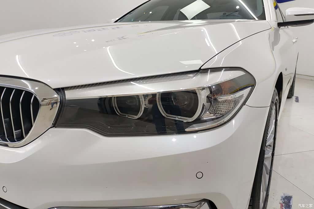 BMW 5 Series, 2018 все фото