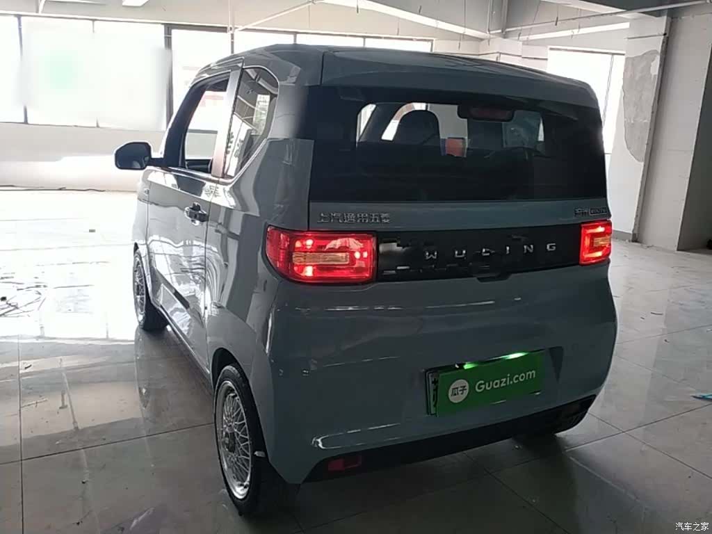 Wuling MINIEV, 2021 все фото