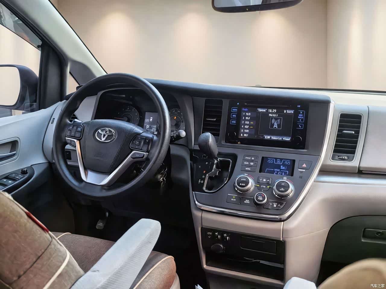 Toyota Sienna, 2016 7