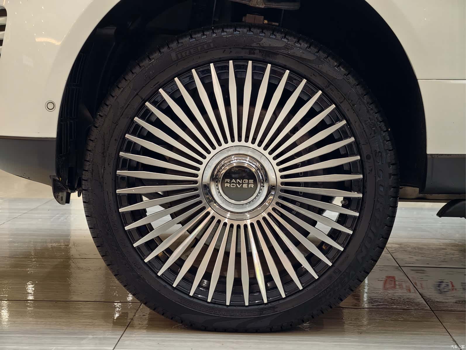 Land Rover Range Rover, 2019 25