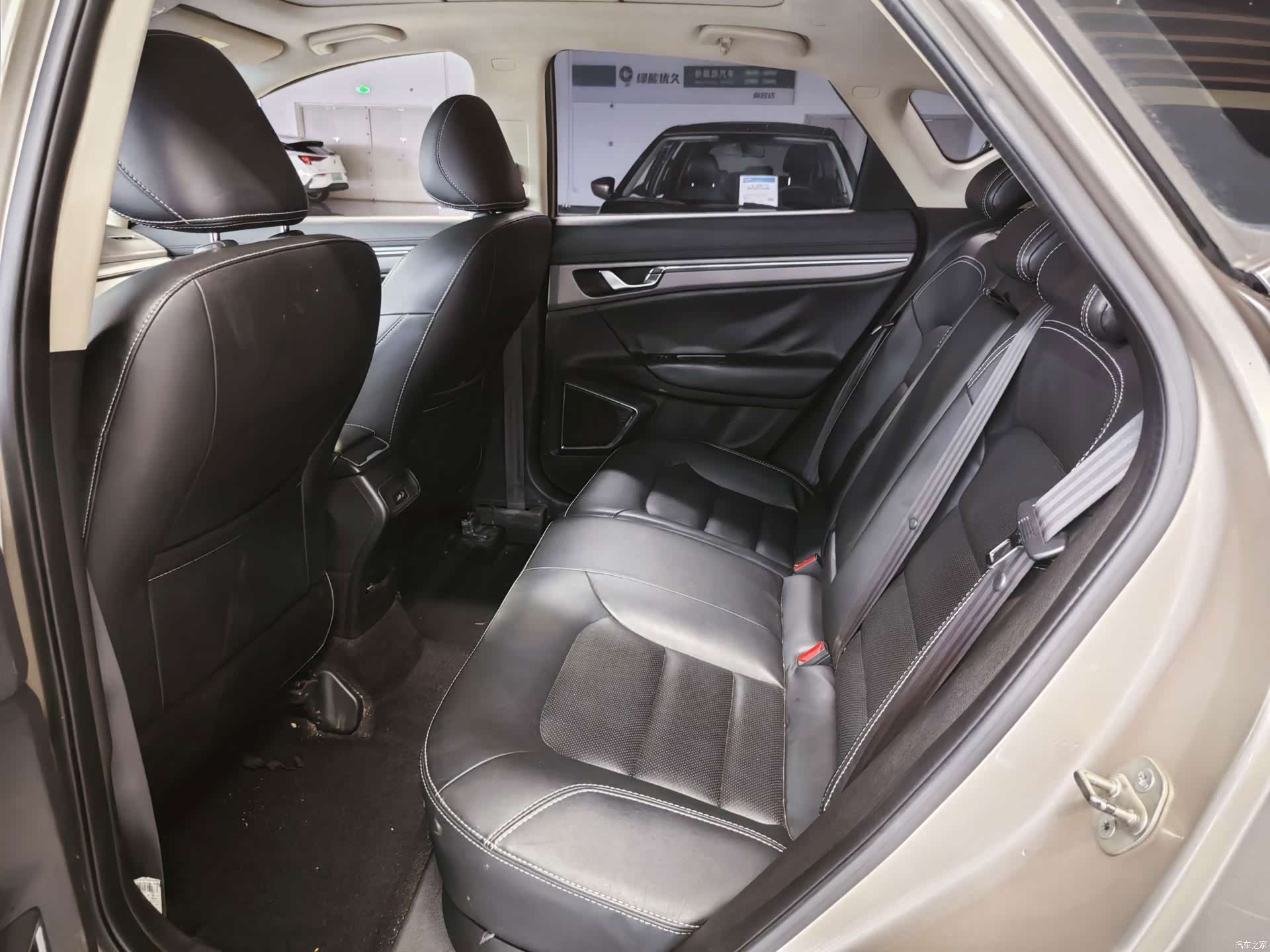 Geely Emgrand, 2016 9