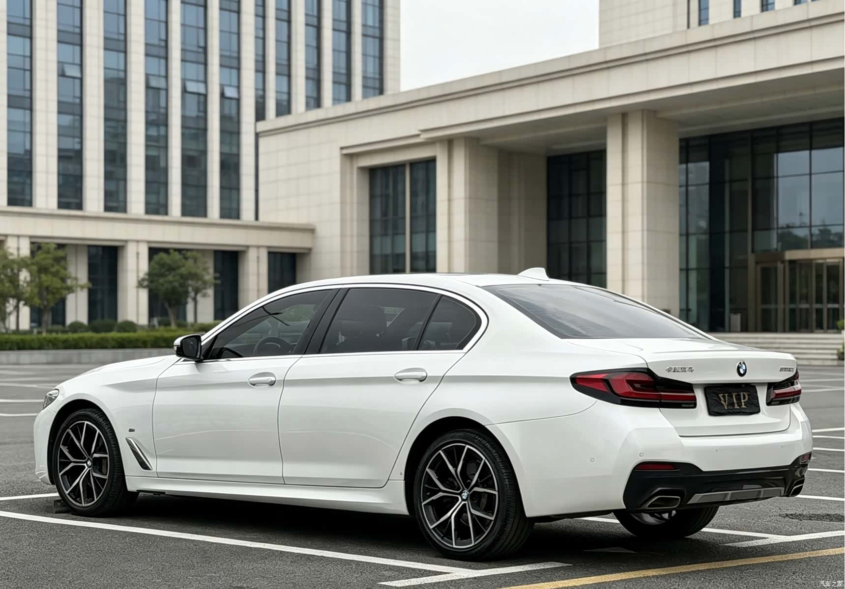 BMW 5 Series, 2022 7