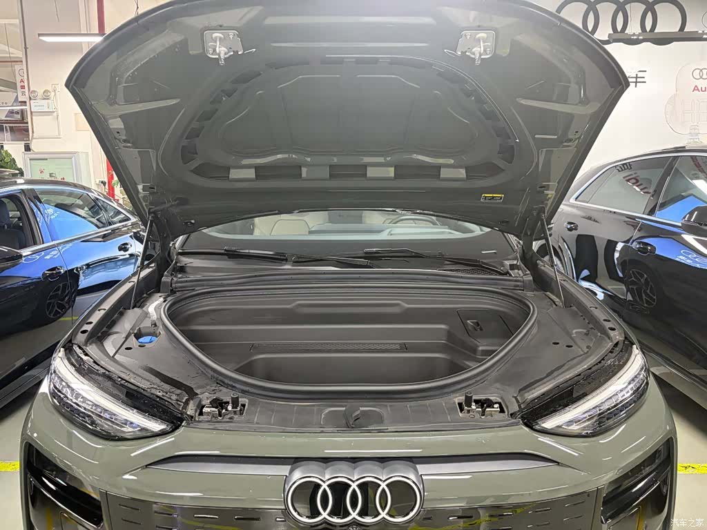 Audi e-tron, 2025 6
