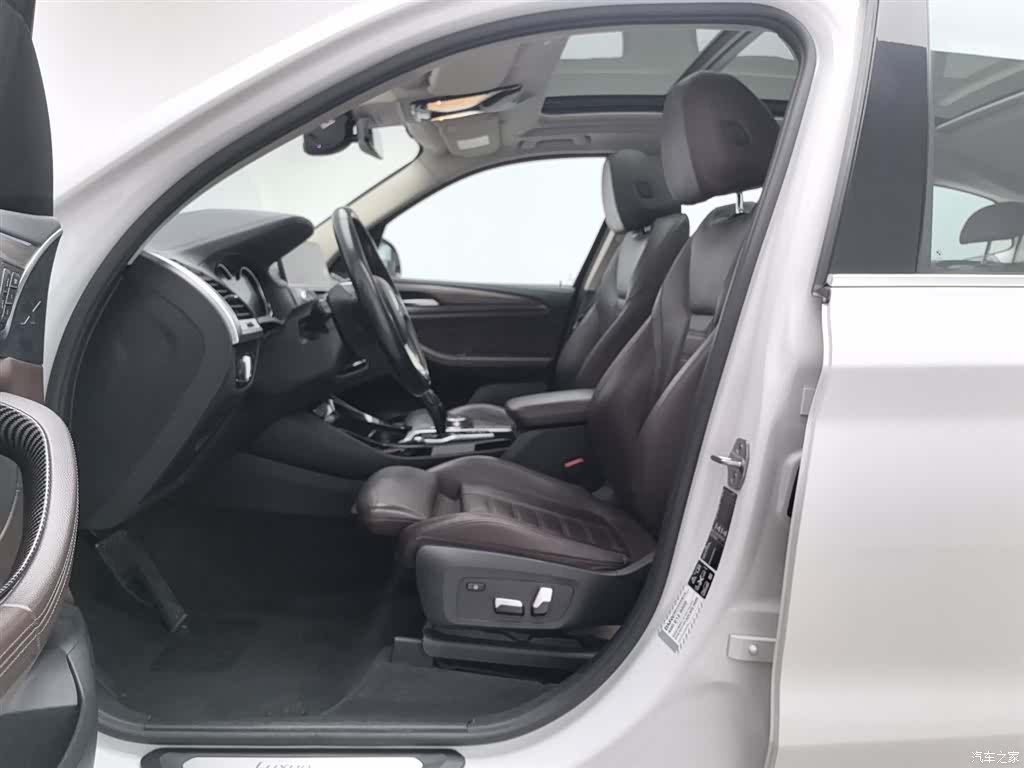 BMW X3, 2018 10