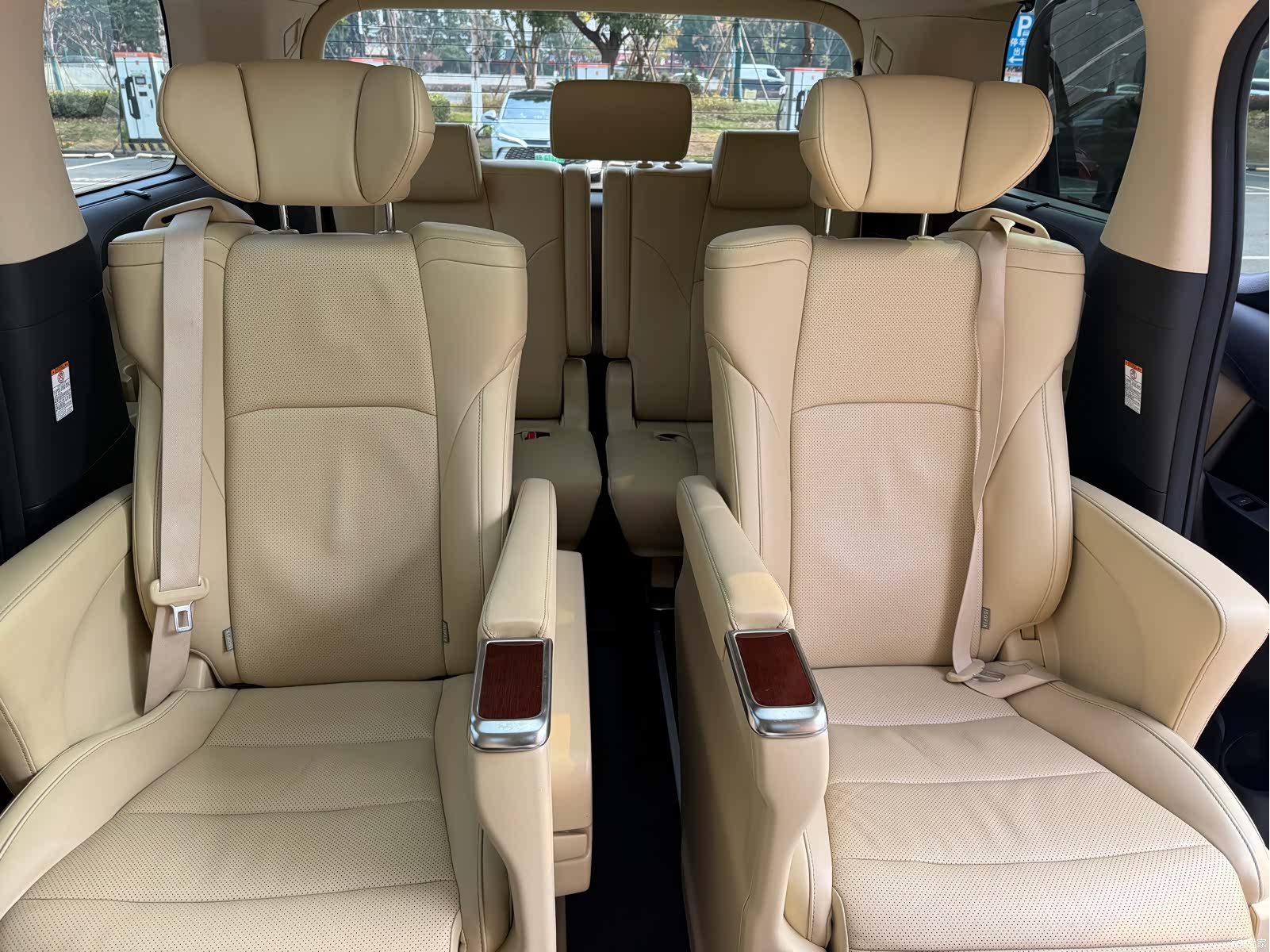 Toyota Alphard, 2017 6