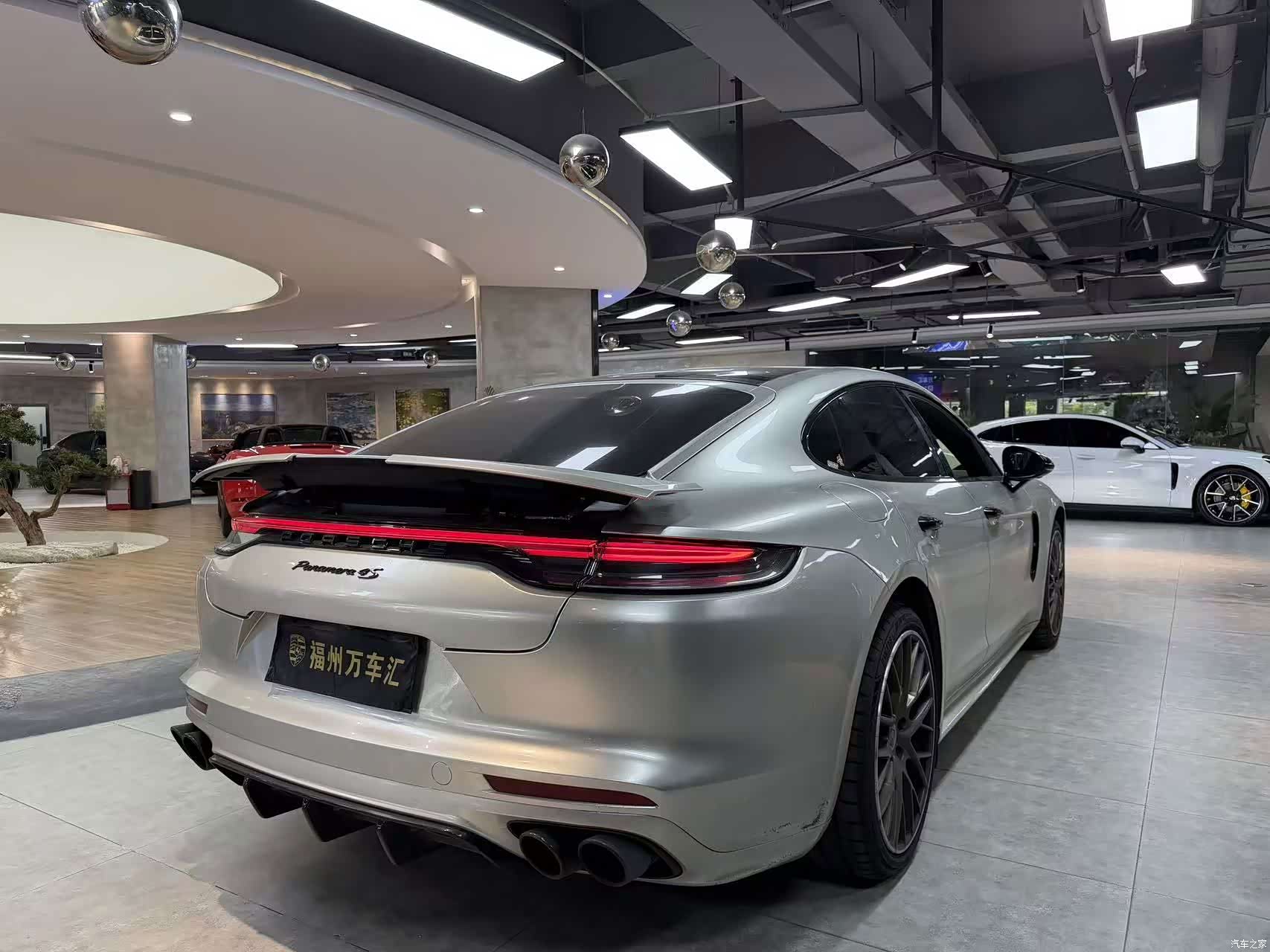 Porsche Panamera, 2018 9