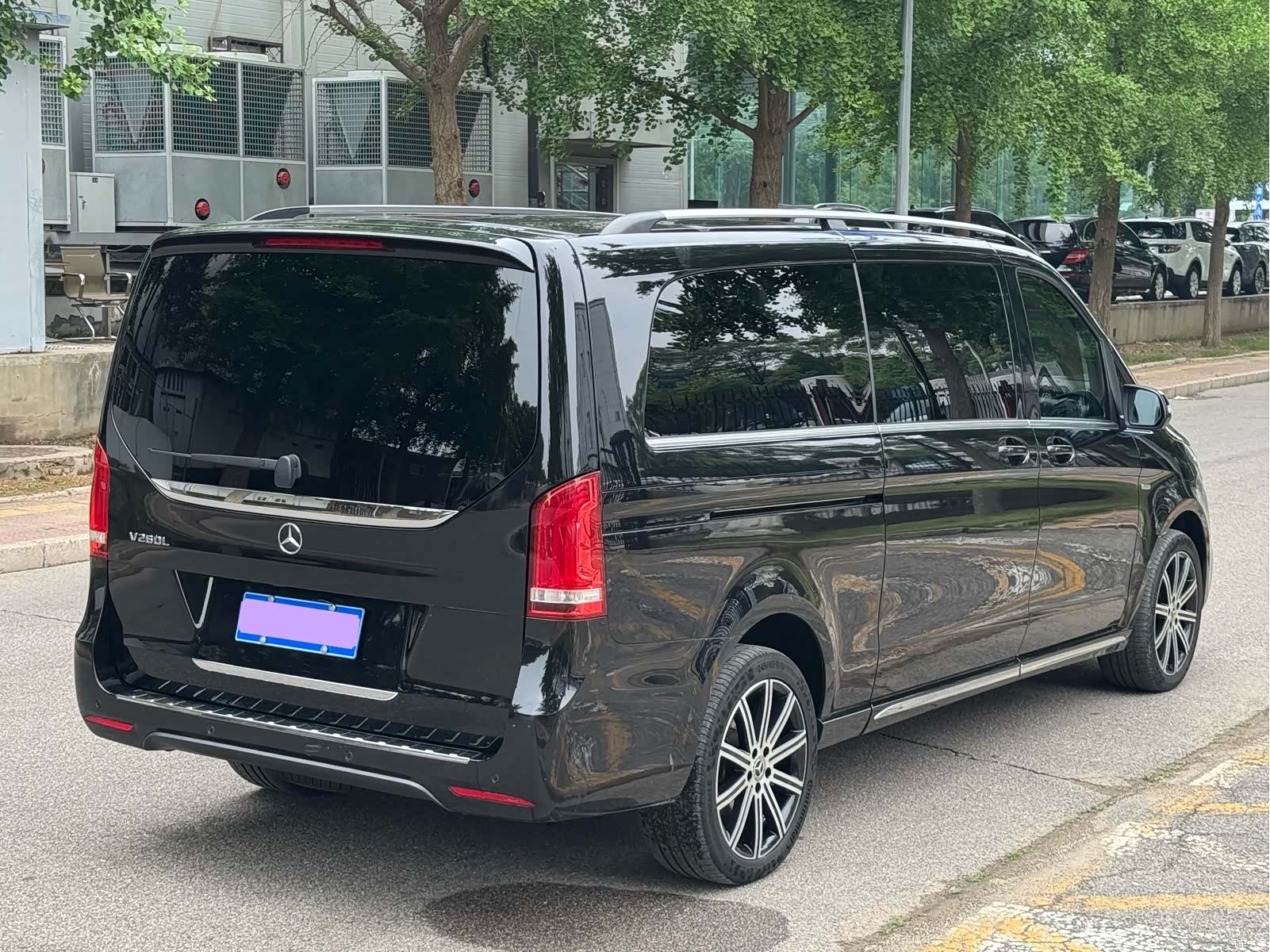 Mercedes-Benz V-Class, 2023 6
