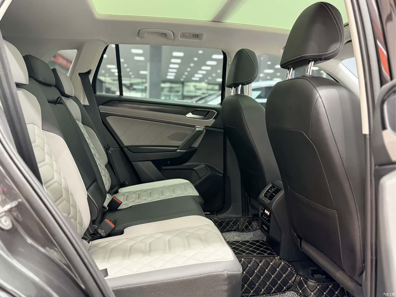 Volkswagen Tayron, 2024 14