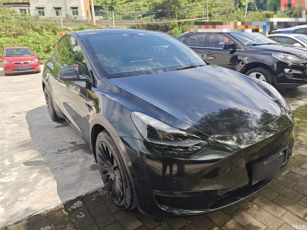 Tesla Model Y, 2022 4