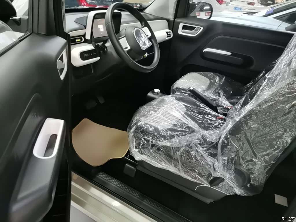 Wuling MINIEV, 2026 15