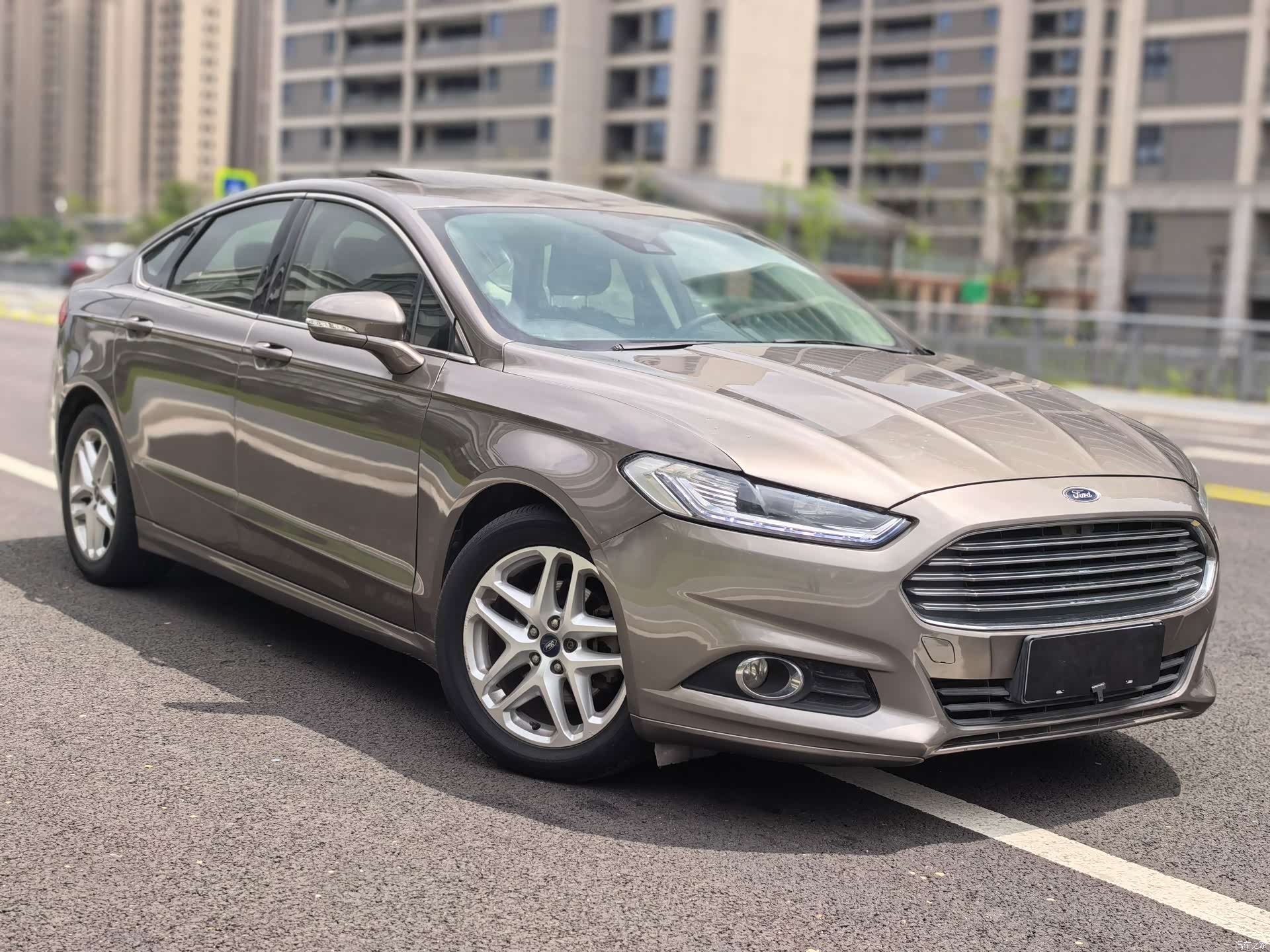 Ford Mondeo, 2015 3