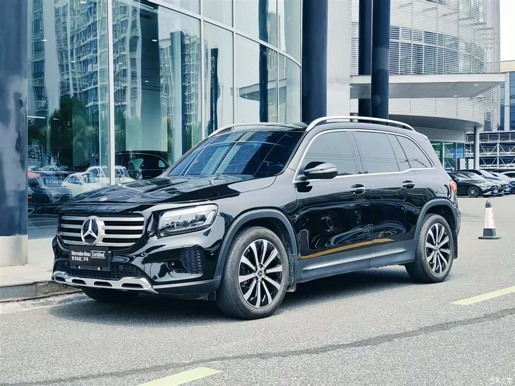 Mercedes-Benz GLB, 2024 1