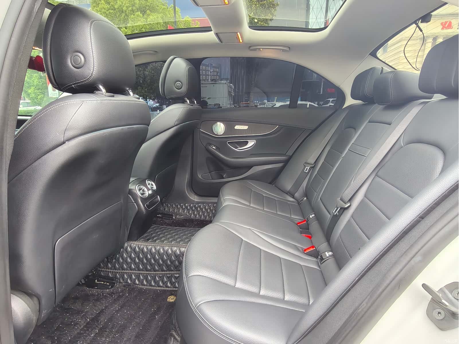 Mercedes-Benz C-Class, 2019 17